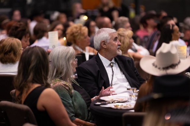 Guests at their tables during the Hope on the Rocks program